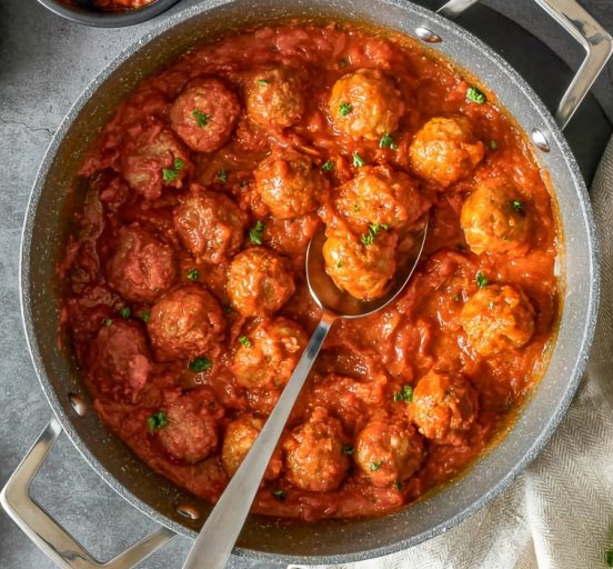 Albóndigas en Salsa Caseras y Fáciles
