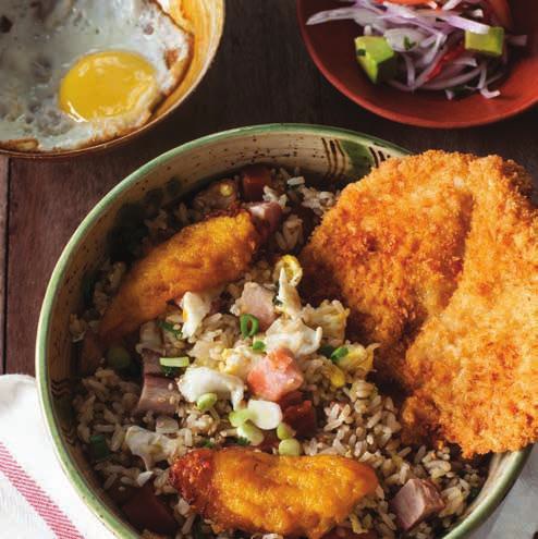 Arroz Chaufa con Bondiola Chasiu y Chuleta Empanizada