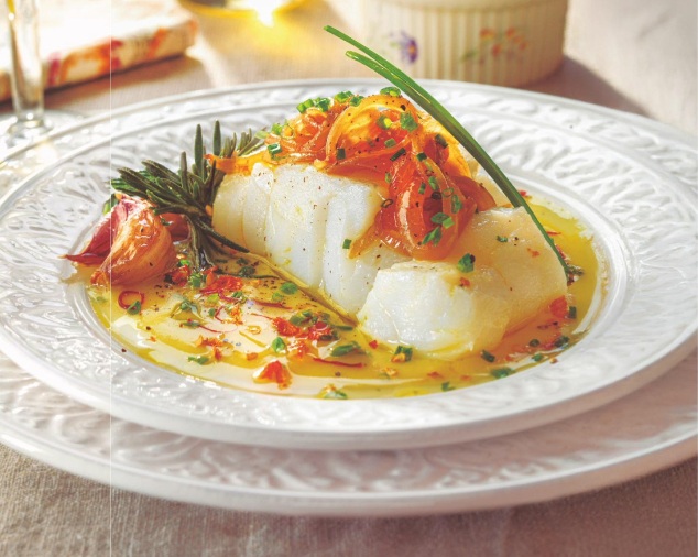 Bacalao sobre velouté con cebolla caramelizada