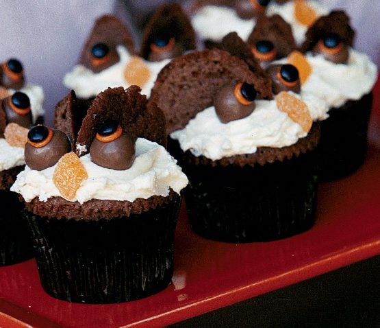 Búhos de Halloween: Cupcakes Divertidos y Fáciles para Niños