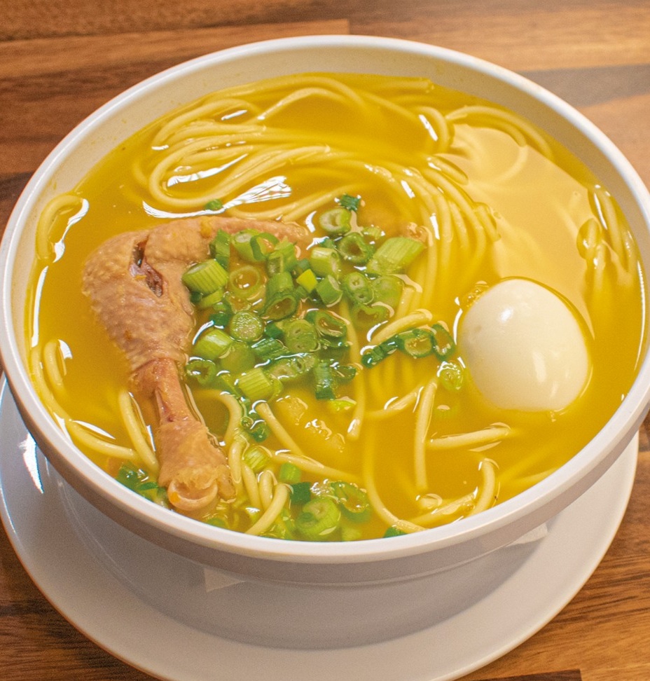 Caldo de Gallina Tradicional Peruano