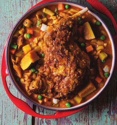 Carbonada criolla de cabrito con verduras frescas y aderezo casero