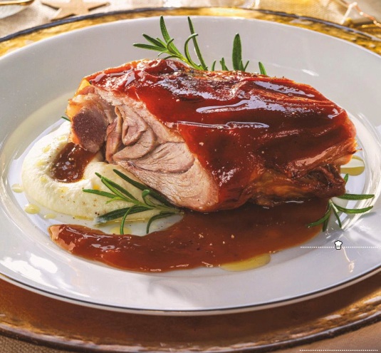 Cochinillo asado con parmentier