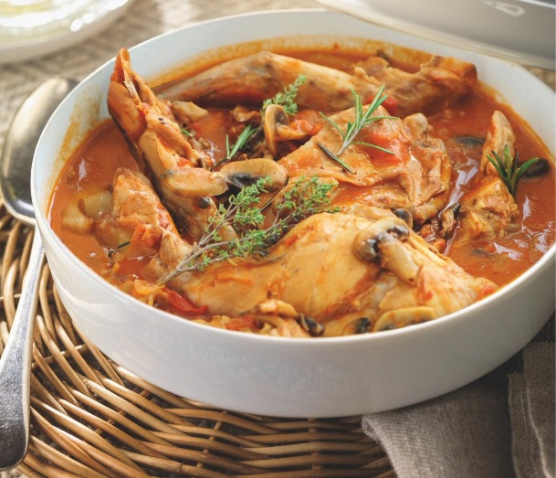 Conejo con tomate a la provenzal