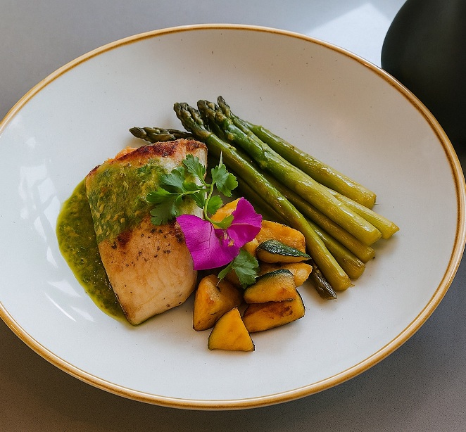 Esmedregal al pesto de epazote