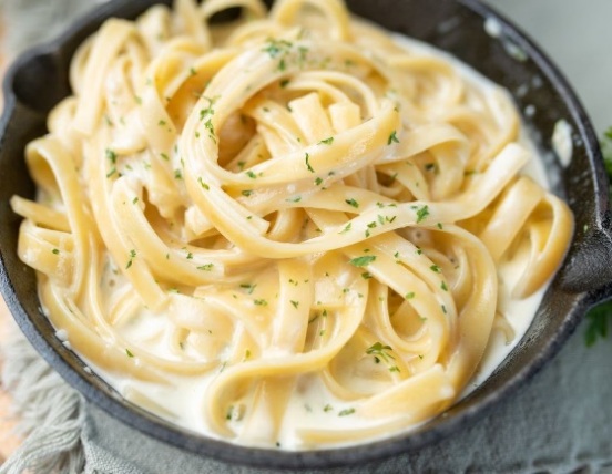 Fettuccine Alfredo Caseros