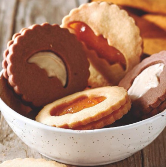 Galletas rellenas de vainilla y cacao