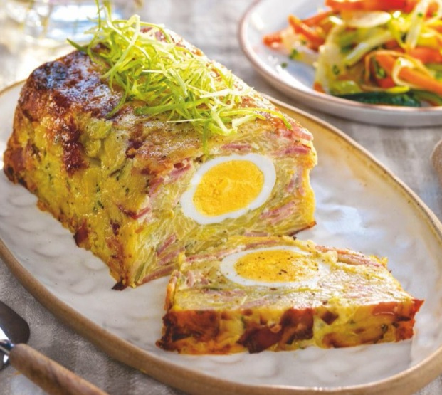 Pastel de patata y puerro con huevo