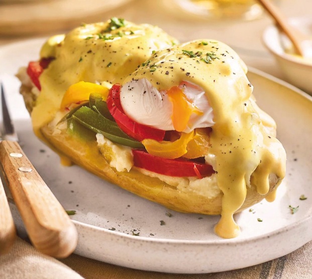 Patatas con brandada y salsa holandesa