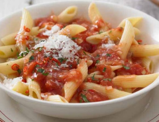 Penne all’arrabbiata (Pasta Picante Italiana)