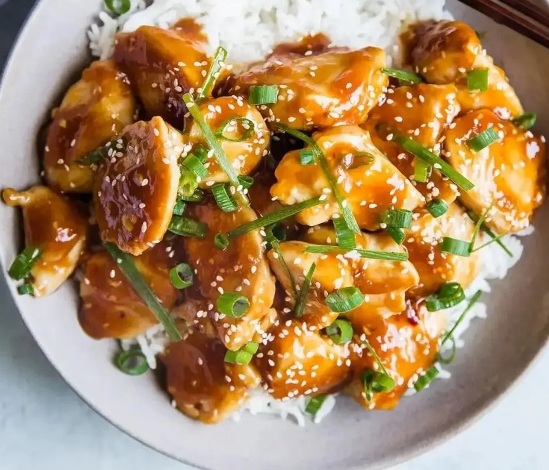 Pollo a la Naranja Glaseado y Miel con Toque de Mostaza (Listo en 15 Minutos)