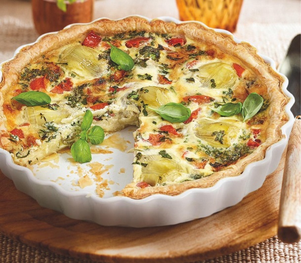 Quiche de alcachofas, cebolletas y queso manchego