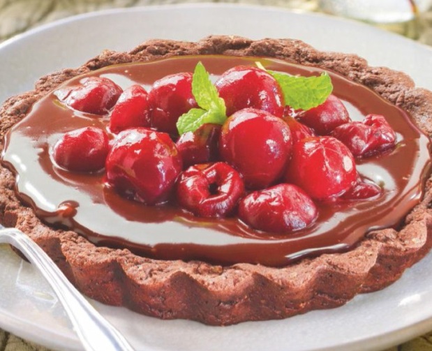 Tartaletas de chocolate y cerezas