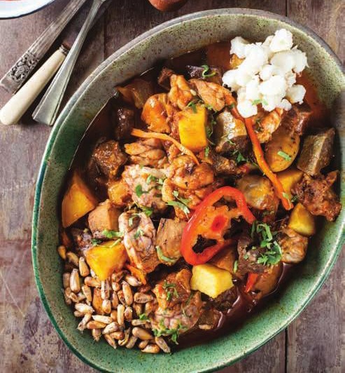 Tripulina - Guiso Tradicional de Mote y Menudencias con Lengua de Res